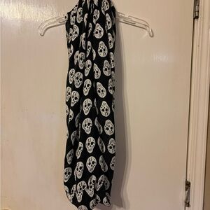 Black and White Skull Infinity Scarf 24”